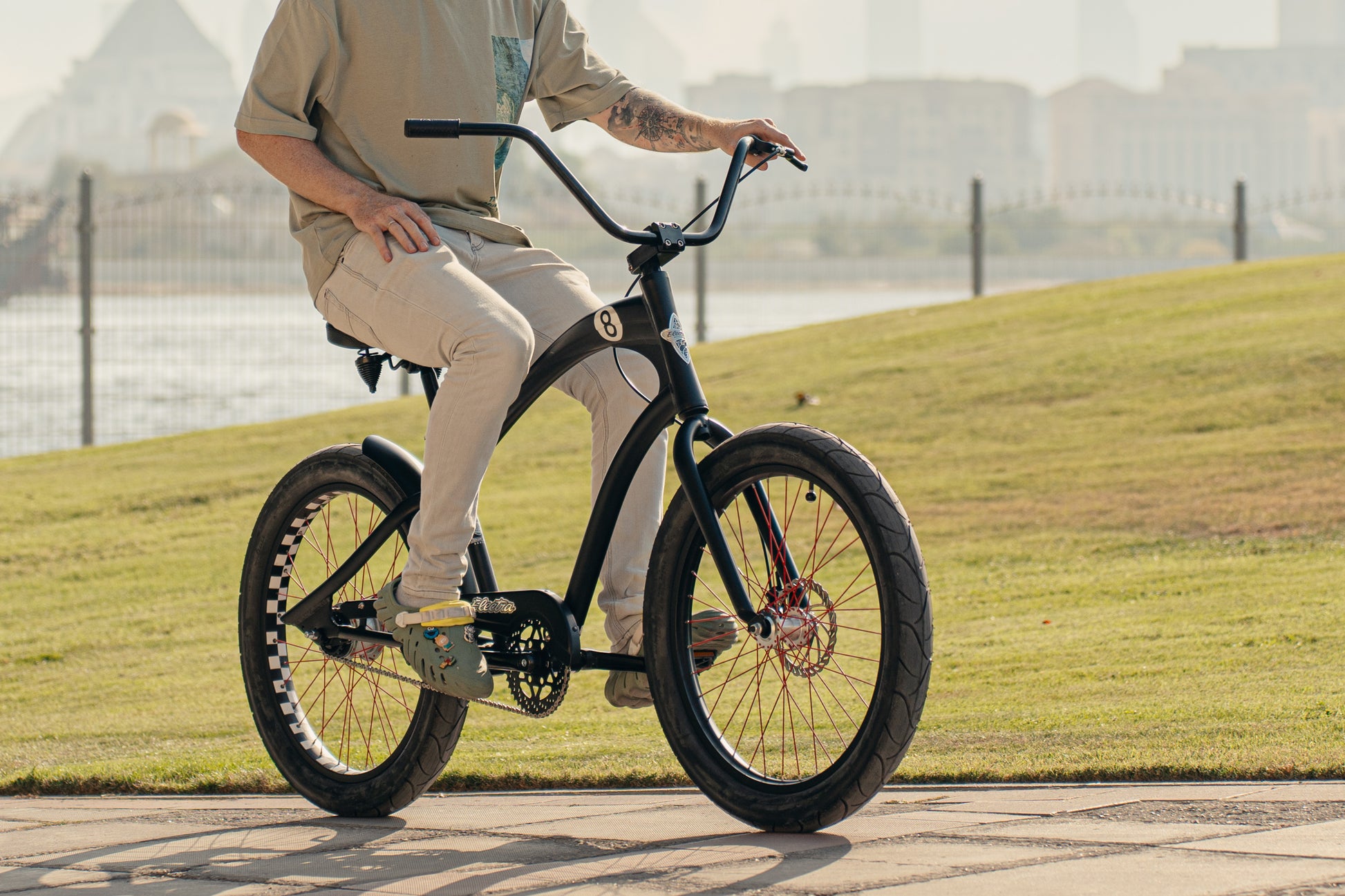 Electra Straight 8 8i